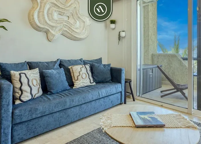 Beachfront With Amazing View To The Sea Holiday home